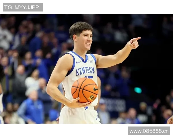 老范称谢泼德切球手速和预判能力出色期待传授技巧助其更进一步